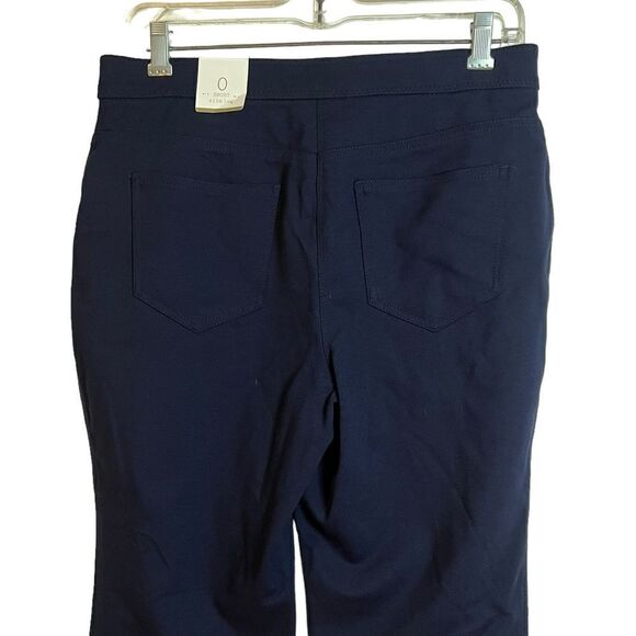 NWT! Chicos navy slim leg pull on pants. Size 0 - Picture 9 of 9